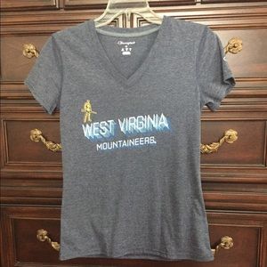 SOLD ☀️Champion - West Virginia Mountaineers tee
